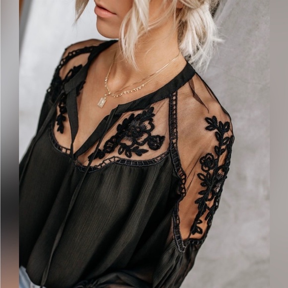 Boho Black Lace Floral Embroidery Blouse - Picture 4 of 6
